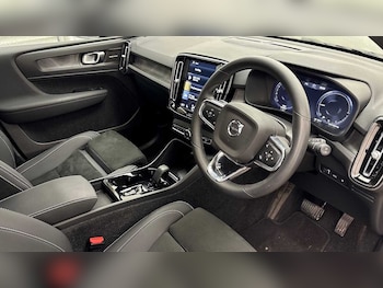 Used Volvo XC40 2022 for sale - 77235495: Photo