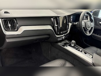 Used Volvo XC60 2025 for sale - 78211976: Photo