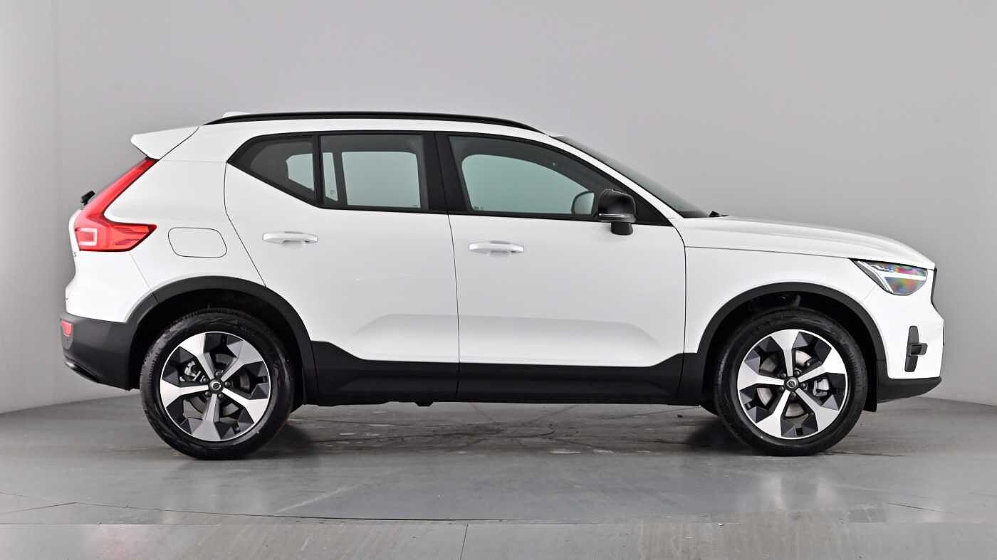 Used Volvo XC40 2025 for sale - 77476561: Photo 3