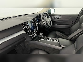 Used Volvo XC60 2018 for sale - 76568008: Photo