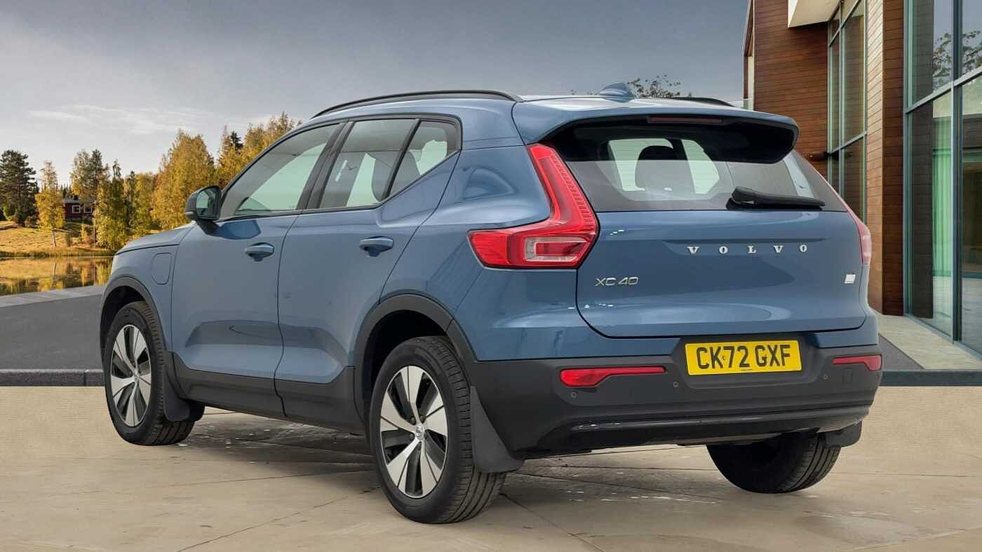 Used Volvo XC40 2022 for sale - 77312369: Photo 2