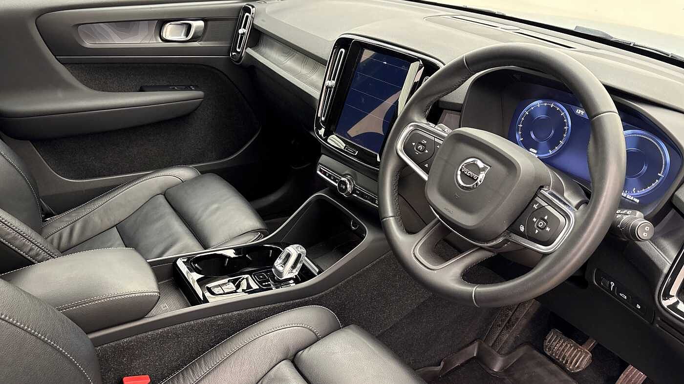 Used Volvo XC40 2022 for sale - 77312369: Photo 3