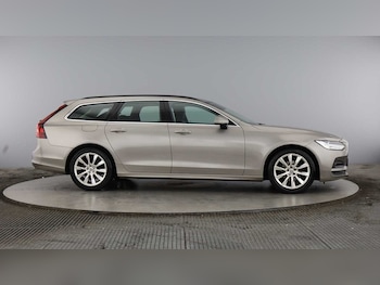 Used Volvo V90 2022 for sale - 79570846: Photo