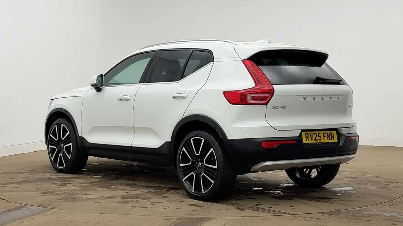 Used Volvo XC40 2025 for sale - 77702727: Photo 2