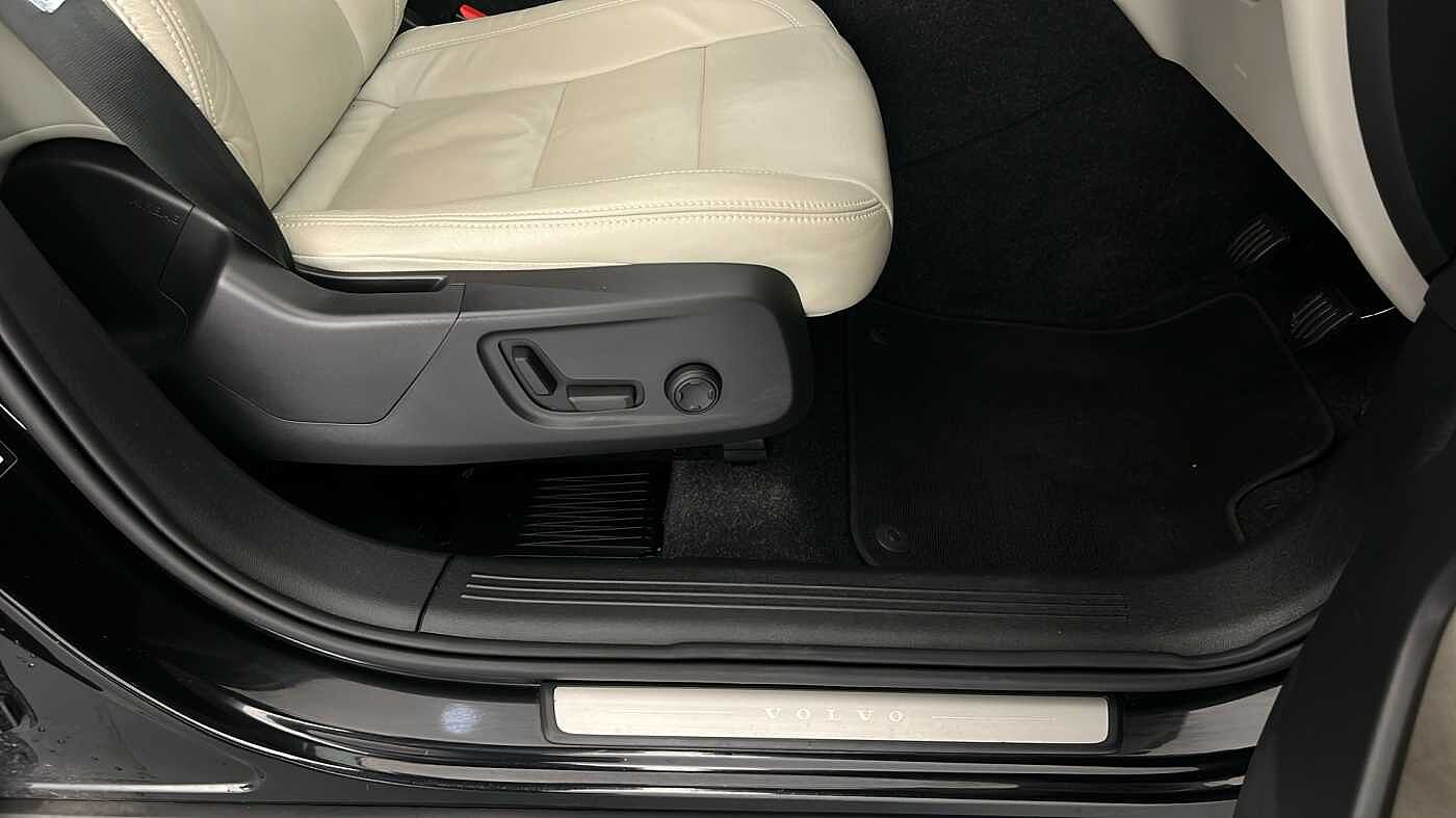 Used Volvo XC40 2021 for sale - 76907948: Photo 34