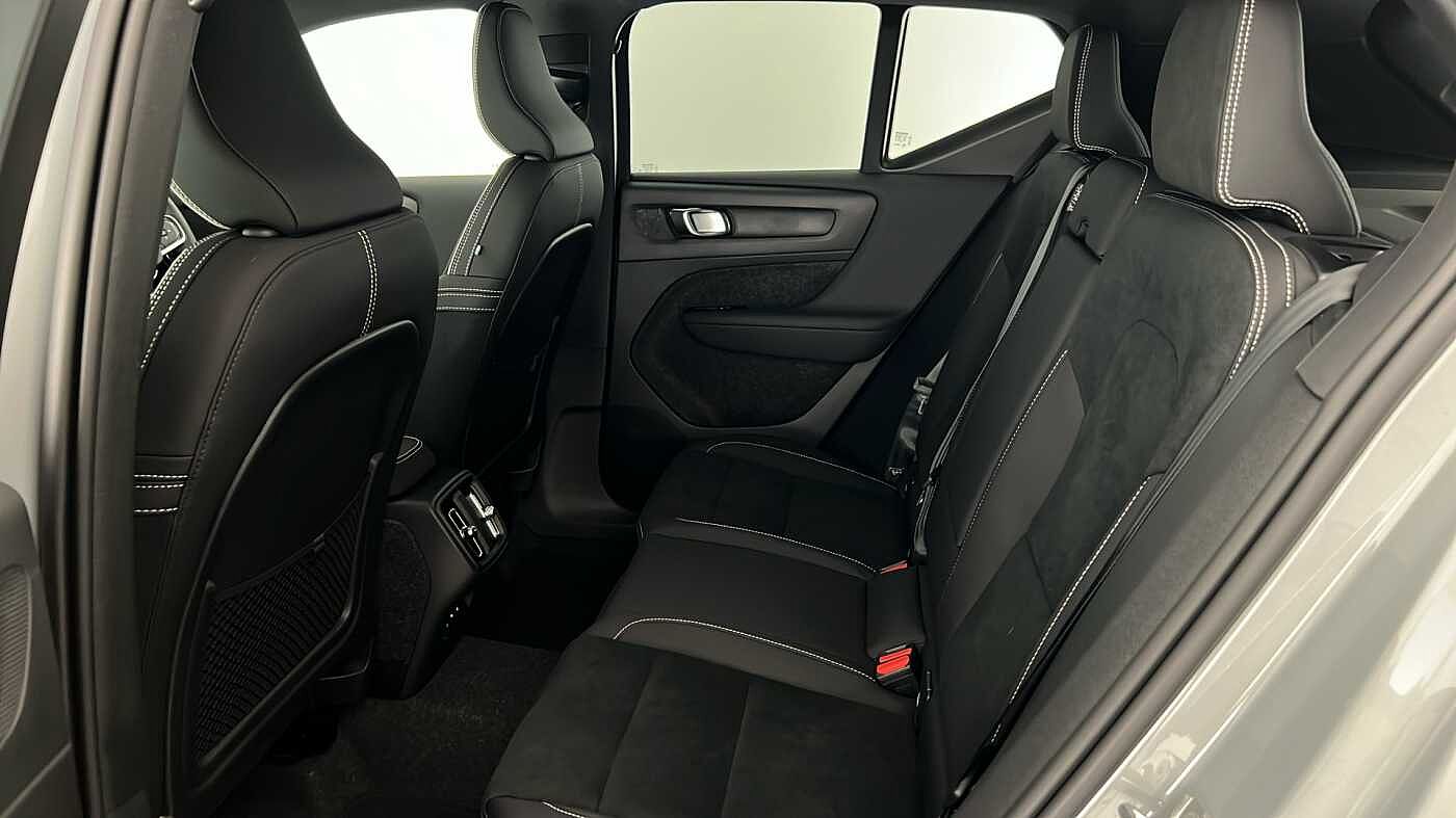 Used Volvo XC40 2025 for sale - 77210242: Photo 12