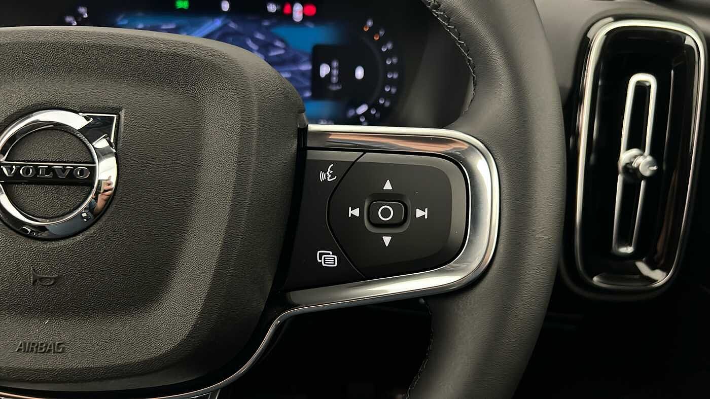 Used Volvo XC40 2025 for sale - 77210242: Photo 18