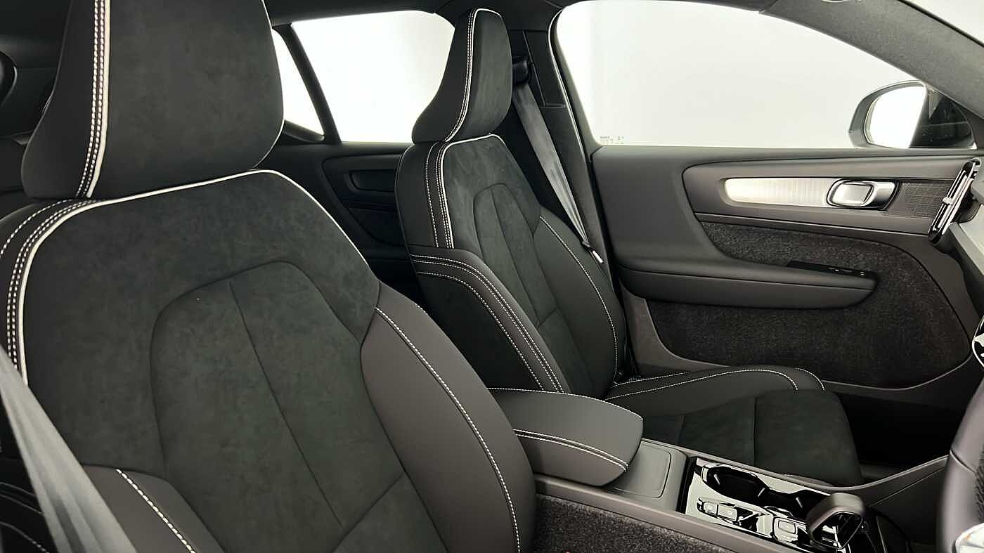 Used Volvo XC40 2025 for sale - 77210242: Photo 34