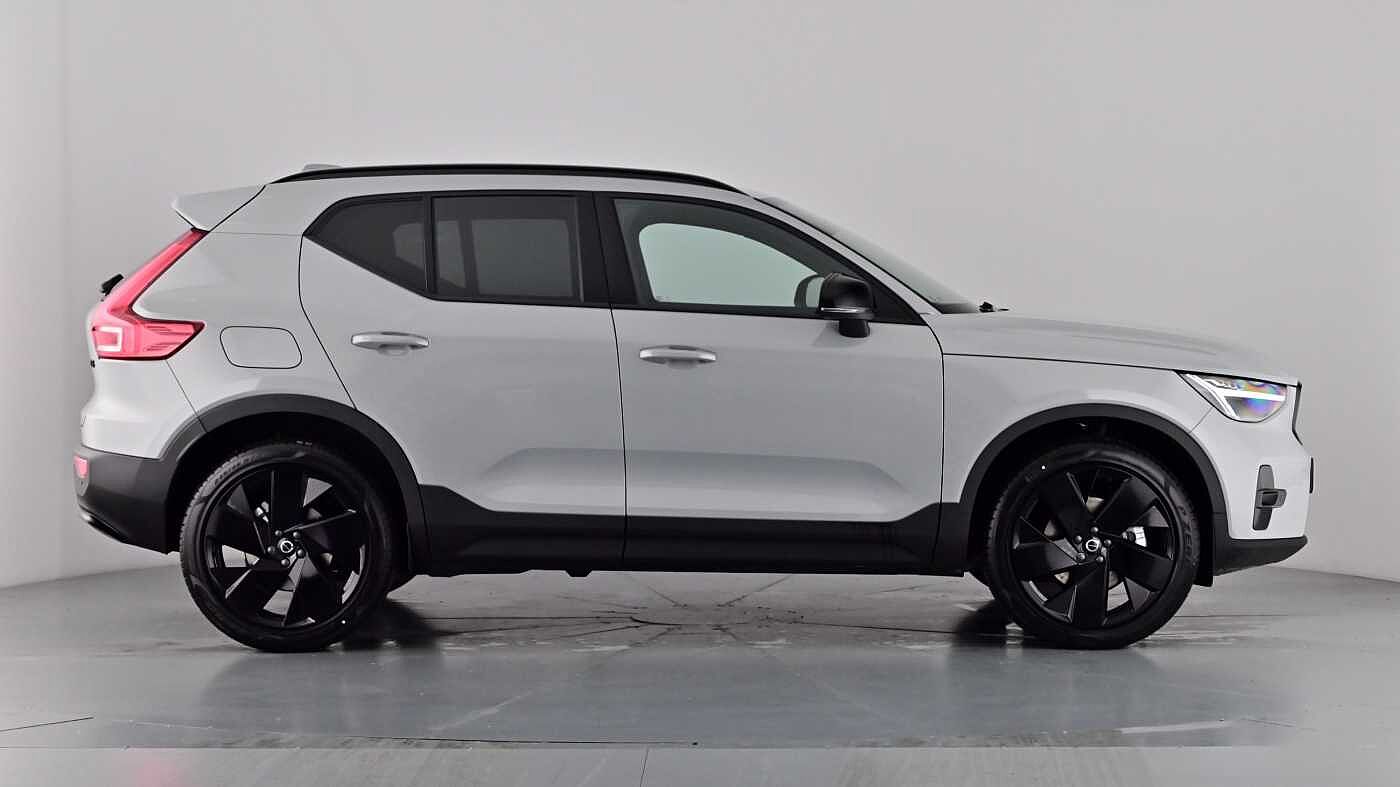 Used Volvo XC40 2025 for sale - 77210242: Photo 4