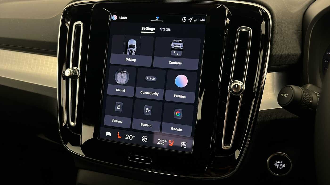 Used Volvo XC40 2025 for sale - 77210242: Photo 43