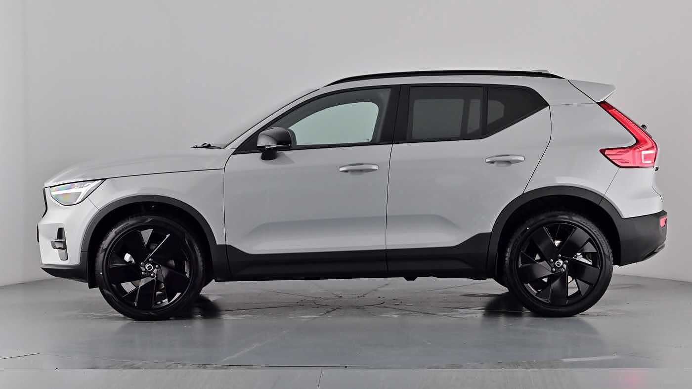 Used Volvo XC40 2025 for sale - 77210242: Photo 8