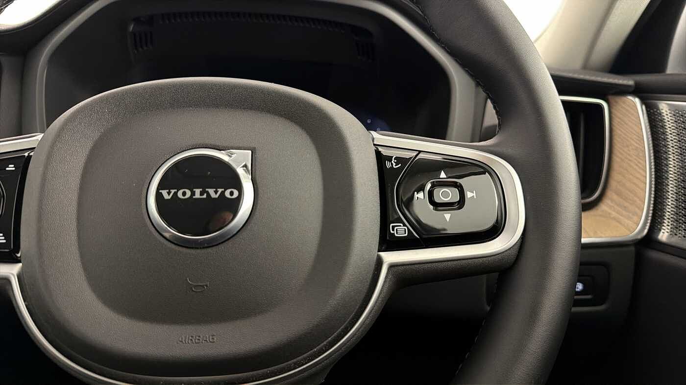 Used Volvo XC60 2025 for sale - 78133519: Photo 18