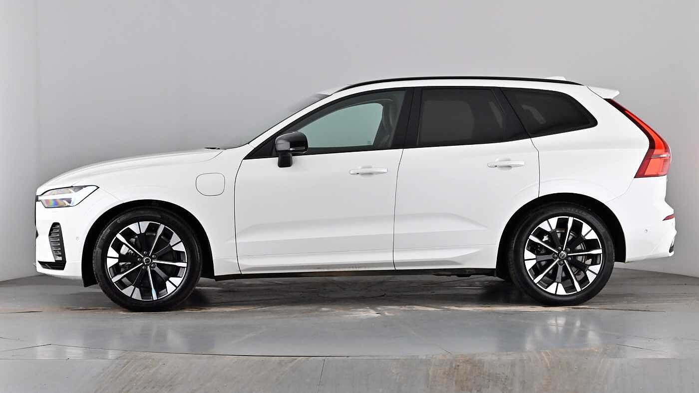 Used Volvo XC60 2025 for sale - 78133519: Photo 8