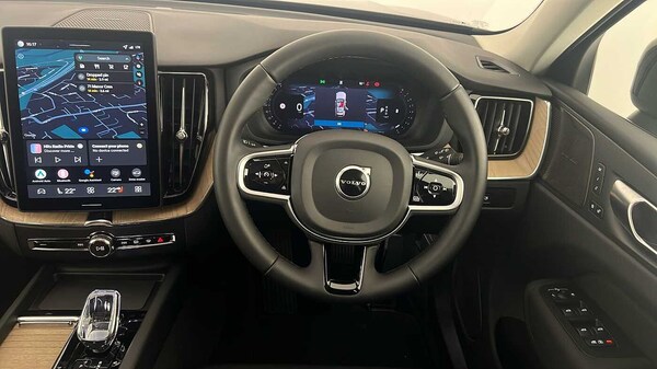 Used Volvo XC60 2025 for sale - 76302431: Photo 12
