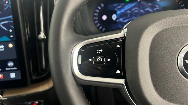 Used Volvo XC60 2025 for sale - 76302431: Photo 19