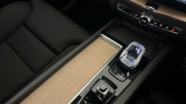 Used Volvo XC60 2025 for sale - 76302431: Photo 21