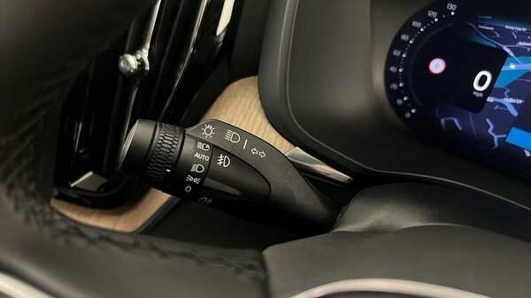 Used Volvo XC60 2025 for sale - 76302431: Photo 30