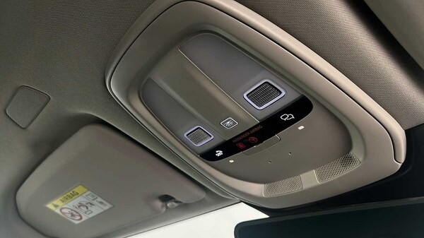 Used Volvo XC60 2025 for sale - 76302431: Photo 33
