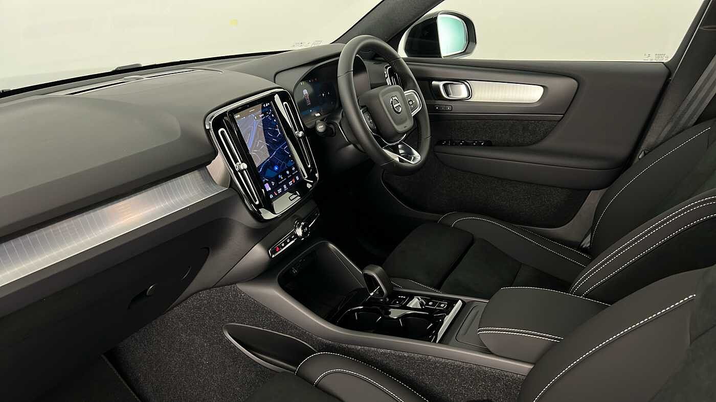 Used Volvo XC40 2025 for sale - 76750104: Photo 10