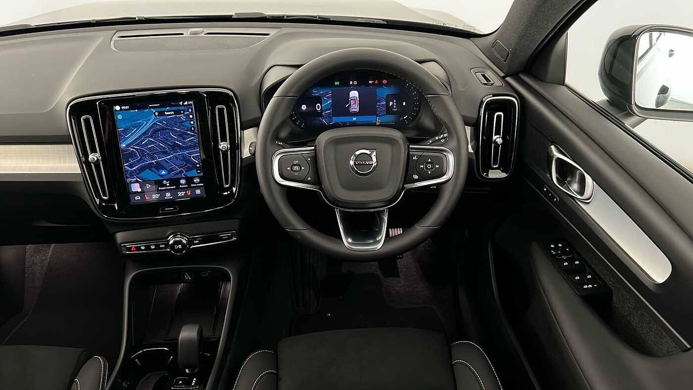 Used Volvo XC40 2025 for sale - 76750104: Photo 12