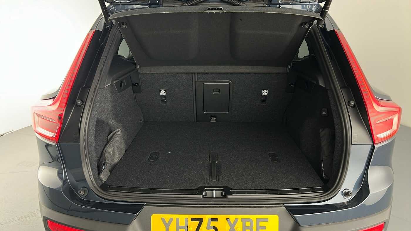 Used Volvo XC40 2025 for sale - 76750104: Photo 14