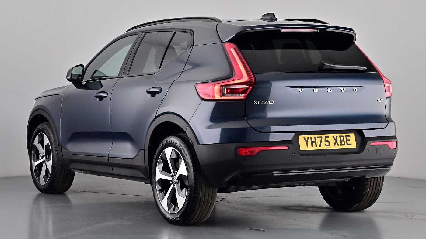 Used Volvo XC40 2025 for sale - 76750104: Photo 2