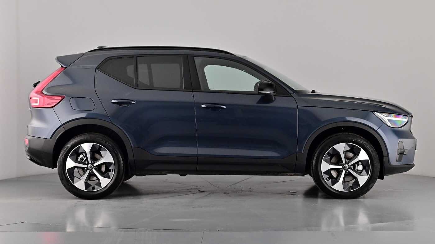 Used Volvo XC40 2025 for sale - 76750104: Photo 3