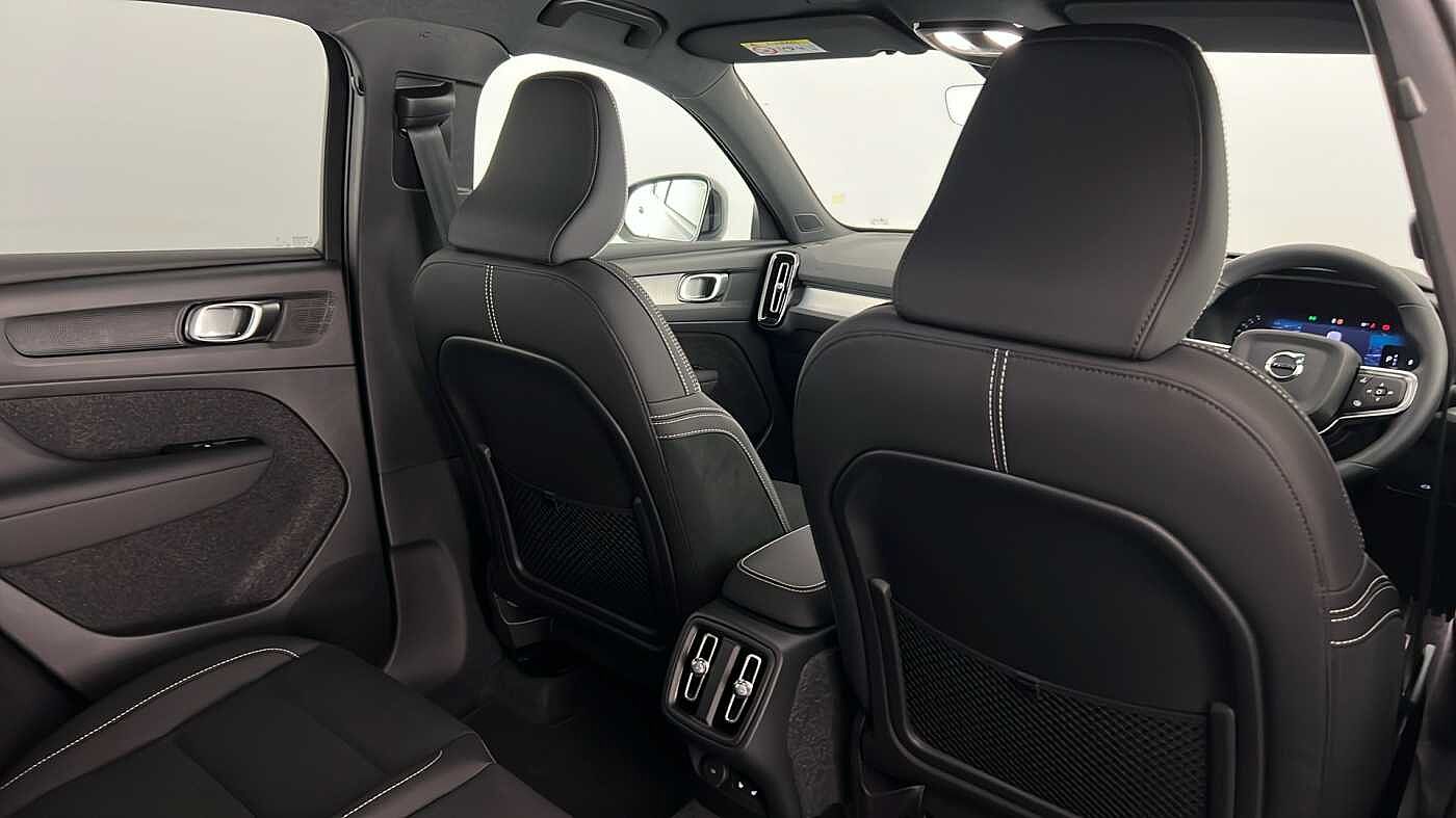 Used Volvo XC40 2025 for sale - 76750104: Photo 32