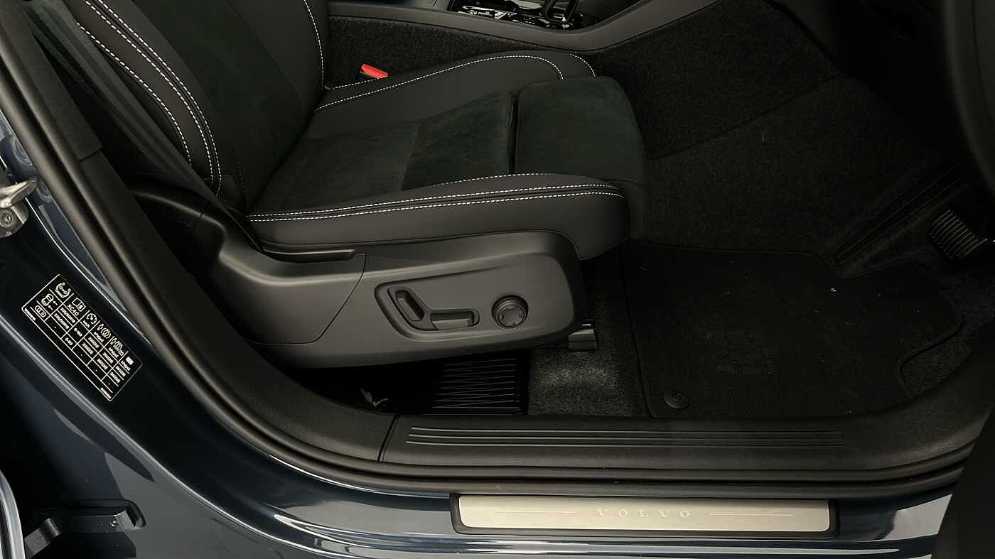 Used Volvo XC40 2025 for sale - 76750104: Photo 34