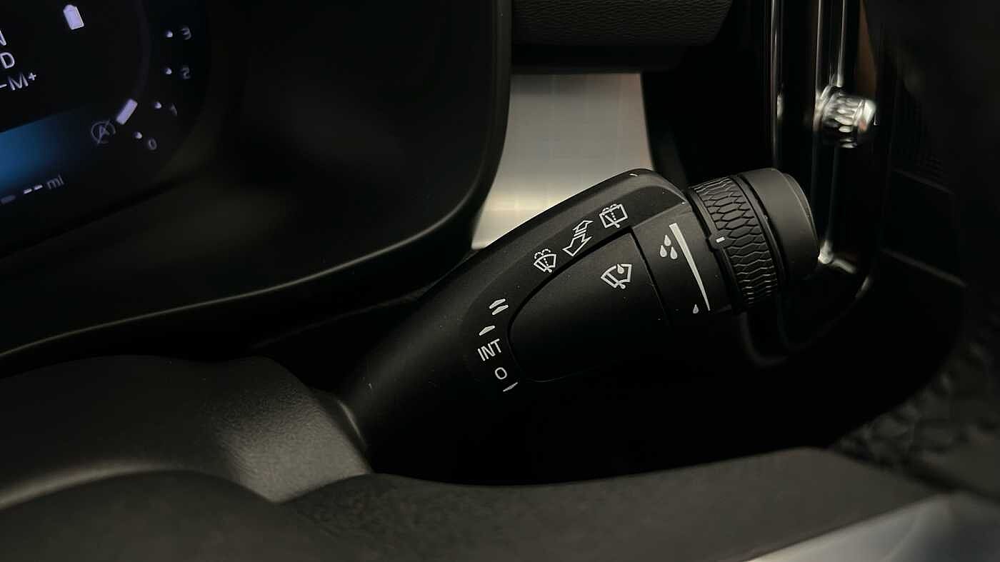 Used Volvo XC40 2025 for sale - 76750104: Photo 38