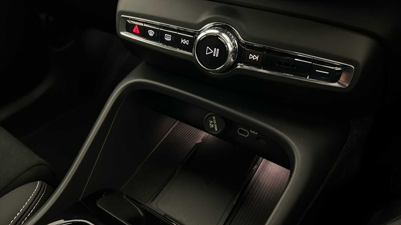 Used Volvo XC40 2025 for sale - 76750104: Photo 45