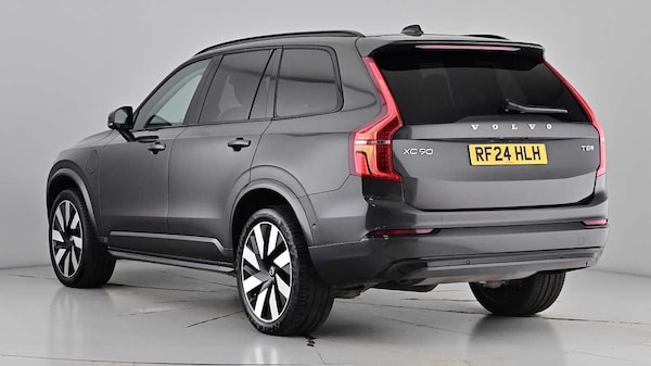 Used Volvo XC90 2024 for sale - 76172431: Photo 2