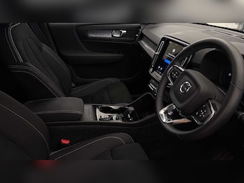 Used Volvo XC40 2025 for sale - 78656609: Photo
