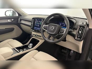 Used Volvo XC40 2026 for sale - 79827064: Photo