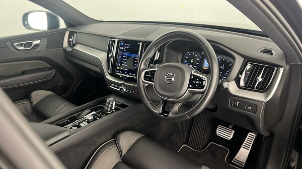 Used Volvo XC60 2020 for sale - 76302408: Photo 13