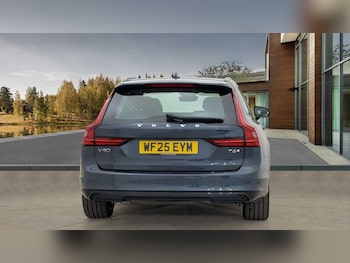 Used Volvo V90 2025 for sale - 76265643: Photo