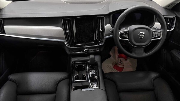 Used Volvo V90 2025 for sale - 76265643: Photo 9