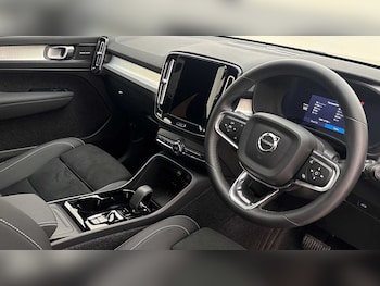 Used Volvo XC40 2025 for sale - 78406535: Photo