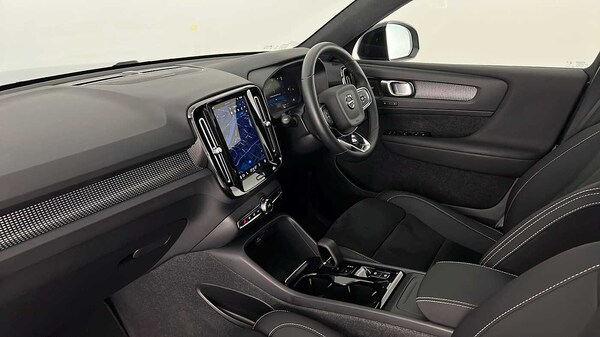 Used Volvo XC40 2023 for sale - 75652764: Photo 18