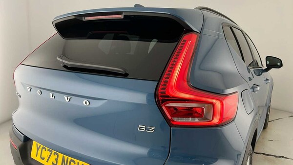 Used Volvo XC40 2023 for sale - 75652764: Photo 28