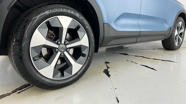 Used Volvo XC40 2023 for sale - 75652764: Photo 30