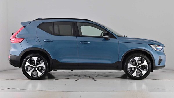Used Volvo XC40 2023 for sale - 75652764: Photo 3