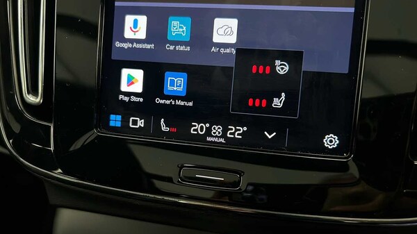 Used Volvo XC40 2023 for sale - 75652764: Photo 45