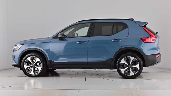 Used Volvo XC40 2023 for sale - 75652764: Photo 63
