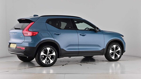 Used Volvo XC40 2023 for sale - 75652764: Photo 77