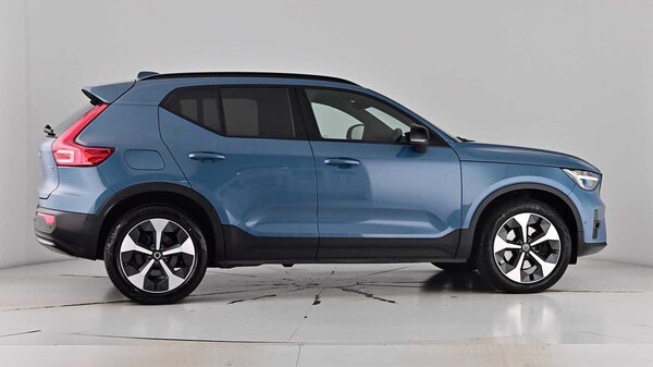 Used Volvo XC40 2023 for sale - 75652764: Photo 79