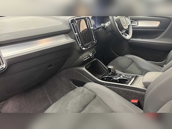 Used Volvo XC40 2025 for sale - 78778912: Photo