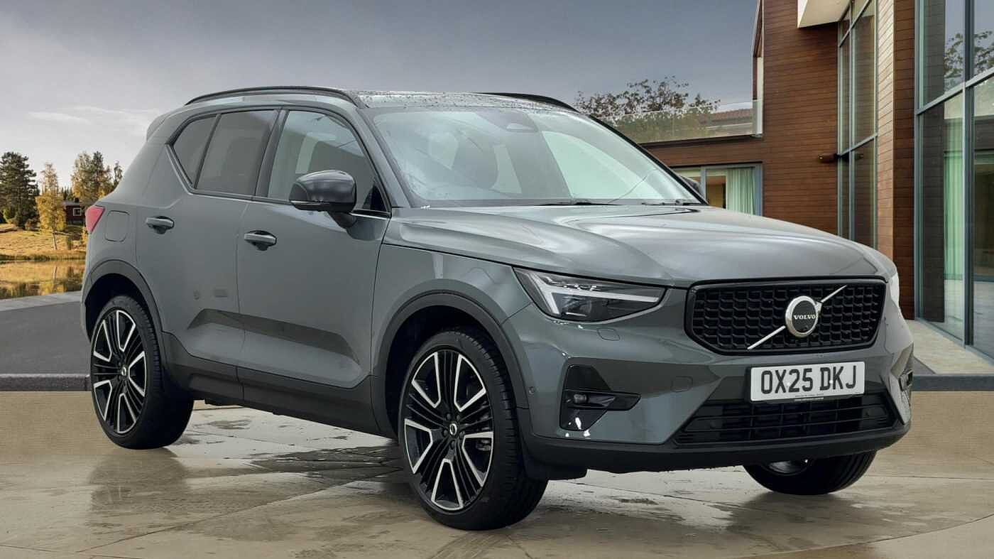 Used Volvo XC40 2025 for sale - 76507682: Photo 1