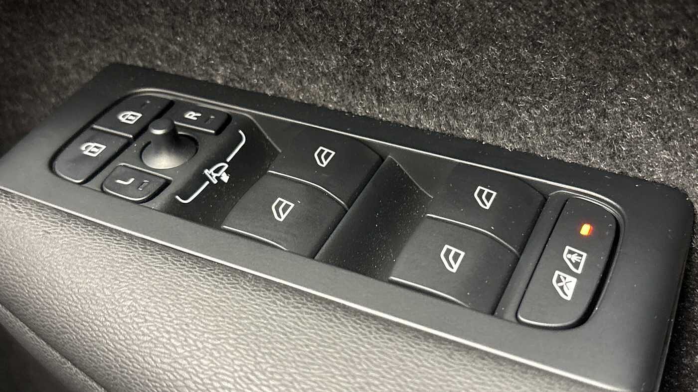 Used Volvo XC40 2025 for sale - 76507682: Photo 24