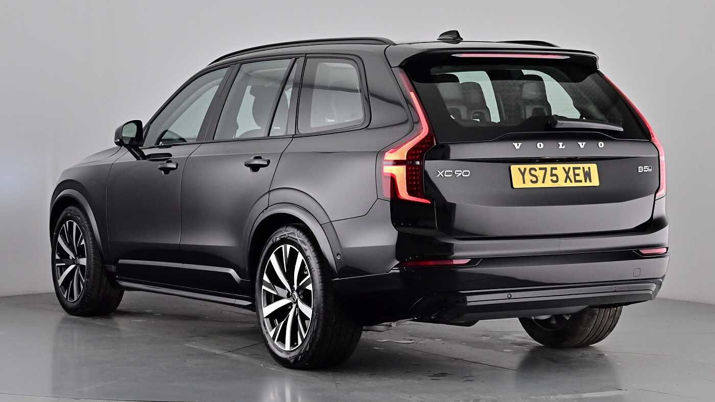 Used Volvo XC90 2025 for sale - 77160757: Photo 2
